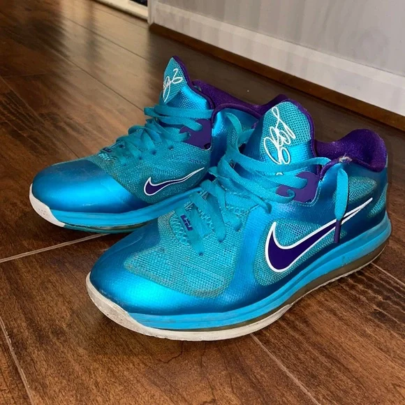 Lebron 9 low tops NIKE RARE - Picture 2 of 6